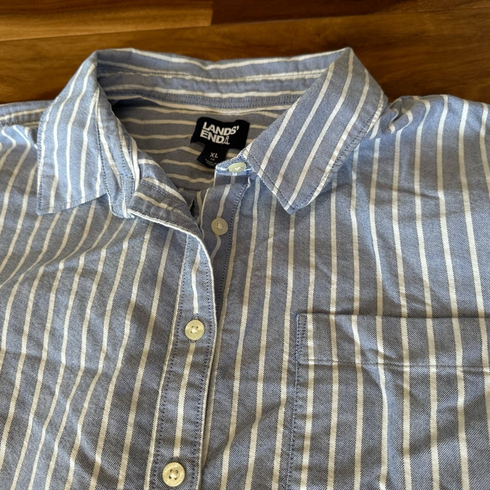 Lands’ End Blue and White Striped Button Down Shirt size XL - Picture 3 of 5